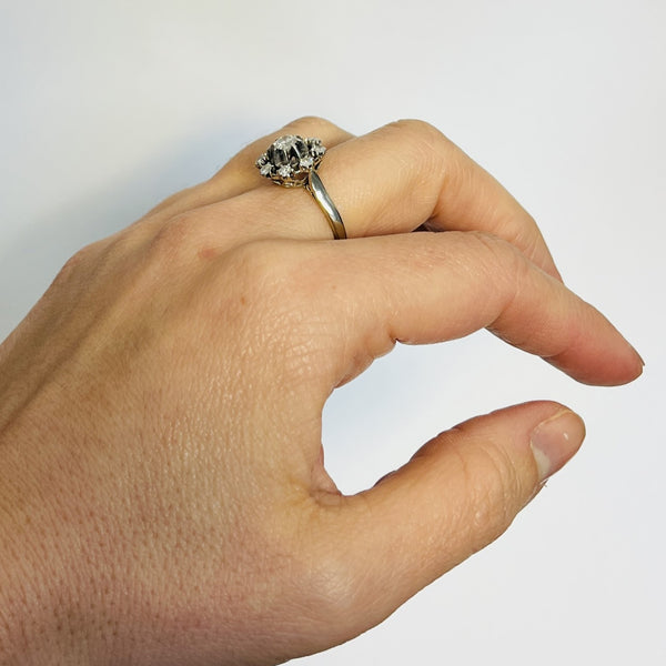 Bague fleur or avec diamants