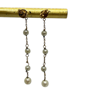 Boucles d'oreilles pendantes en or et perles