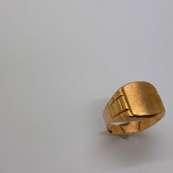 Chevalière en or jaune 18K Taille-67