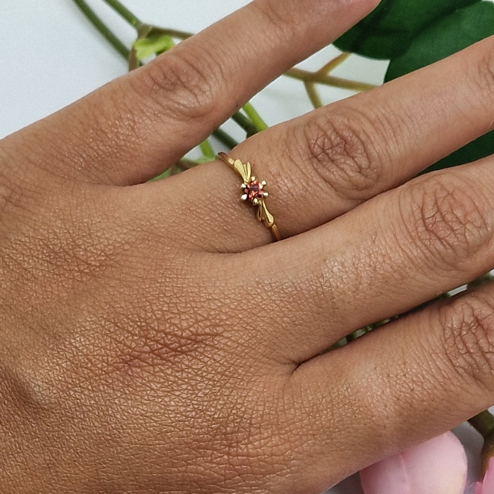 Solitaire Or Jaune 18 Carats avec Grenat 1.34 Grs - Taille 52