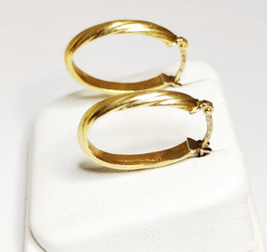 Boucles d'oreilles créoles or jaune 18K 1.51 Grs