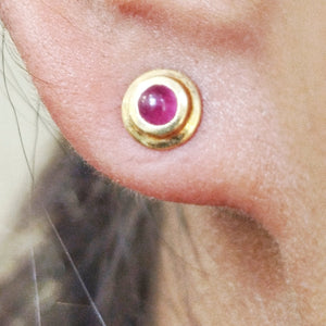 Boucles d'oreilles Or Jaune 18K avec Saphir 1.70 Grs