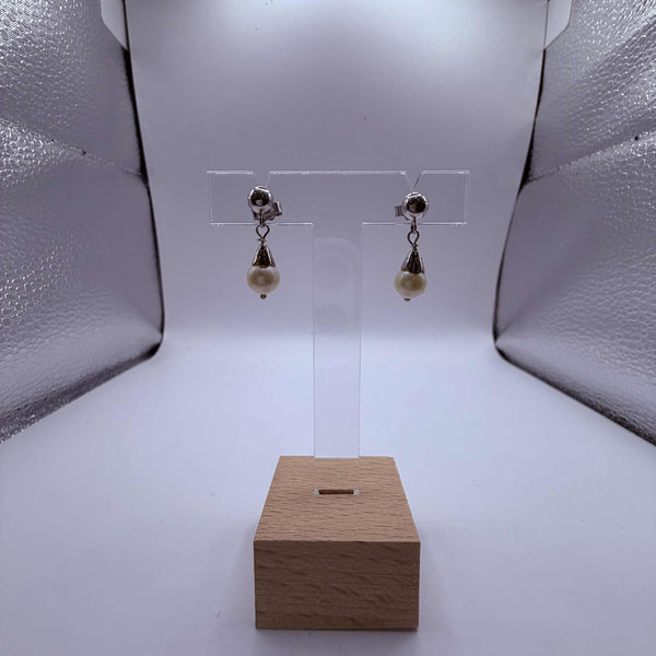 Boucles d'oreilles pendantes en or blanc 18K 3.25 Grs