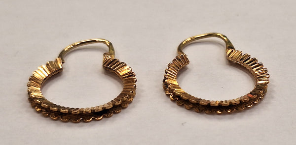 Boucles d'oreilles créoles or jaune 18K
