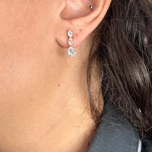 Boucles d'oreilles pendantes en or jaune 18K 1.72 Grs