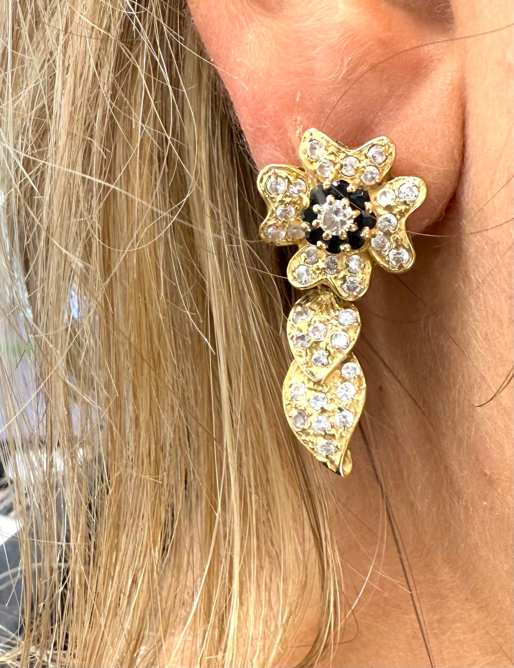 Boucles d'oreilles Dormeuses en Or Jaune 18k 11.09 Grs