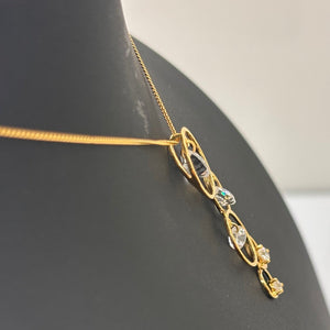Pendentif Symbole en Or Jaune 18 Carats avec Zirconiums