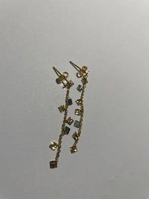 Boucles d'oreilles pendantes en or jaune 18K 1.89 Grs