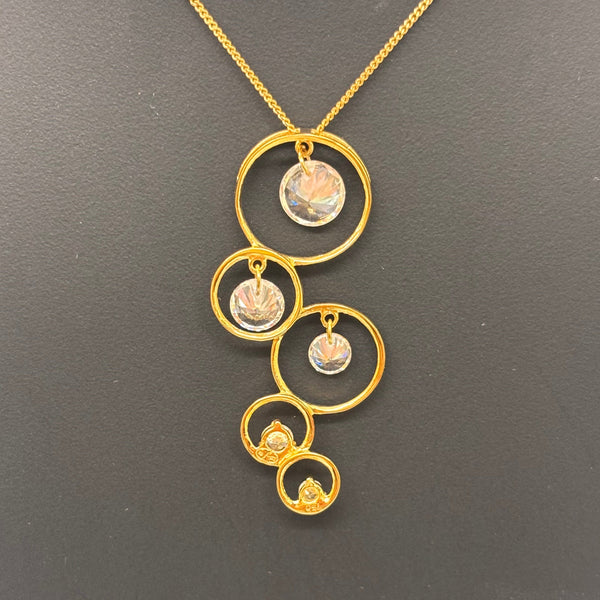 Pendentif Symbole en Or Jaune 18 Carats avec Zirconiums
