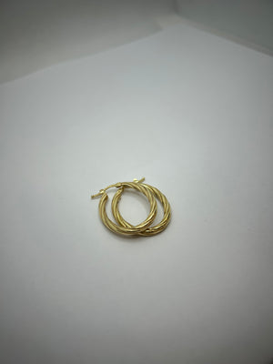 Boucles d’oreilles créoles en or jaune 18 K - 7.27 Grs