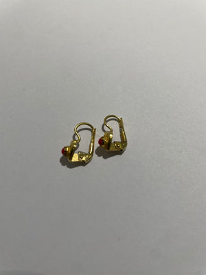 Boucles d'oreilles dormeuses en or jaune 18k 1.98 Grs