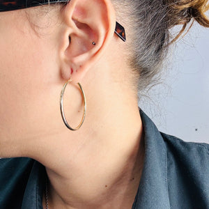 Boucles d'oreilles créoles en or jaune 18K 7.40 Grs