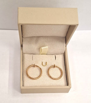 Boucles d'oreilles créoles en or jaune 18K