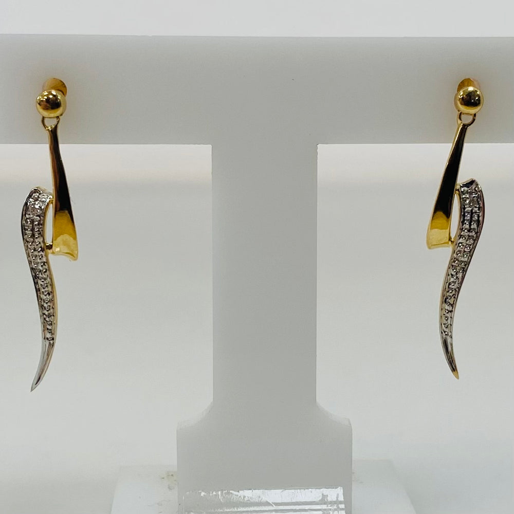 Boucles d'oreilles en or jaune 18 carats avec zirconiums