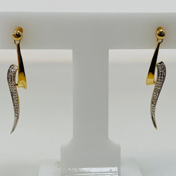 Boucles d'oreilles en or jaune 18 carats avec zirconiums