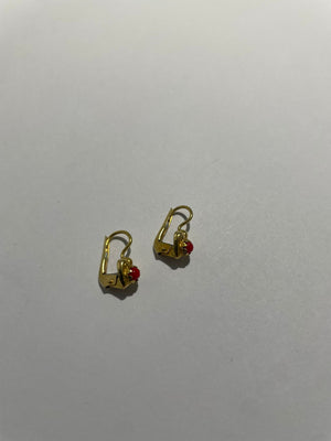 Boucles d'oreilles dormeuses en or jaune 18k 1.98 Grs