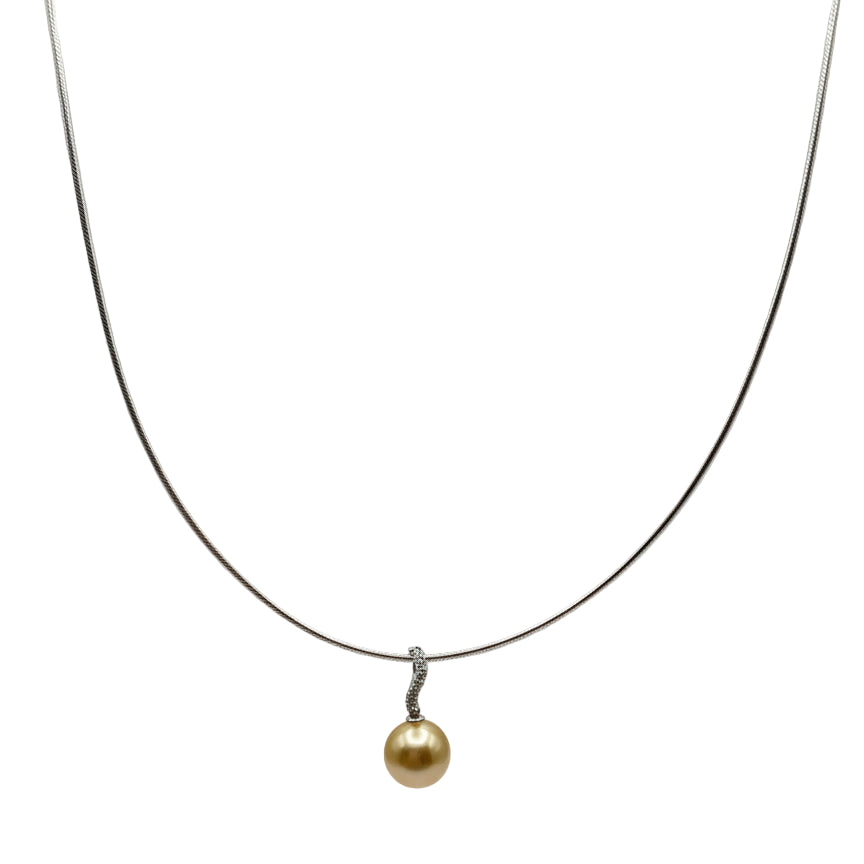 Collier Ras du Cou Or Blanc 18K Diamants & Perles 5.76 Grs