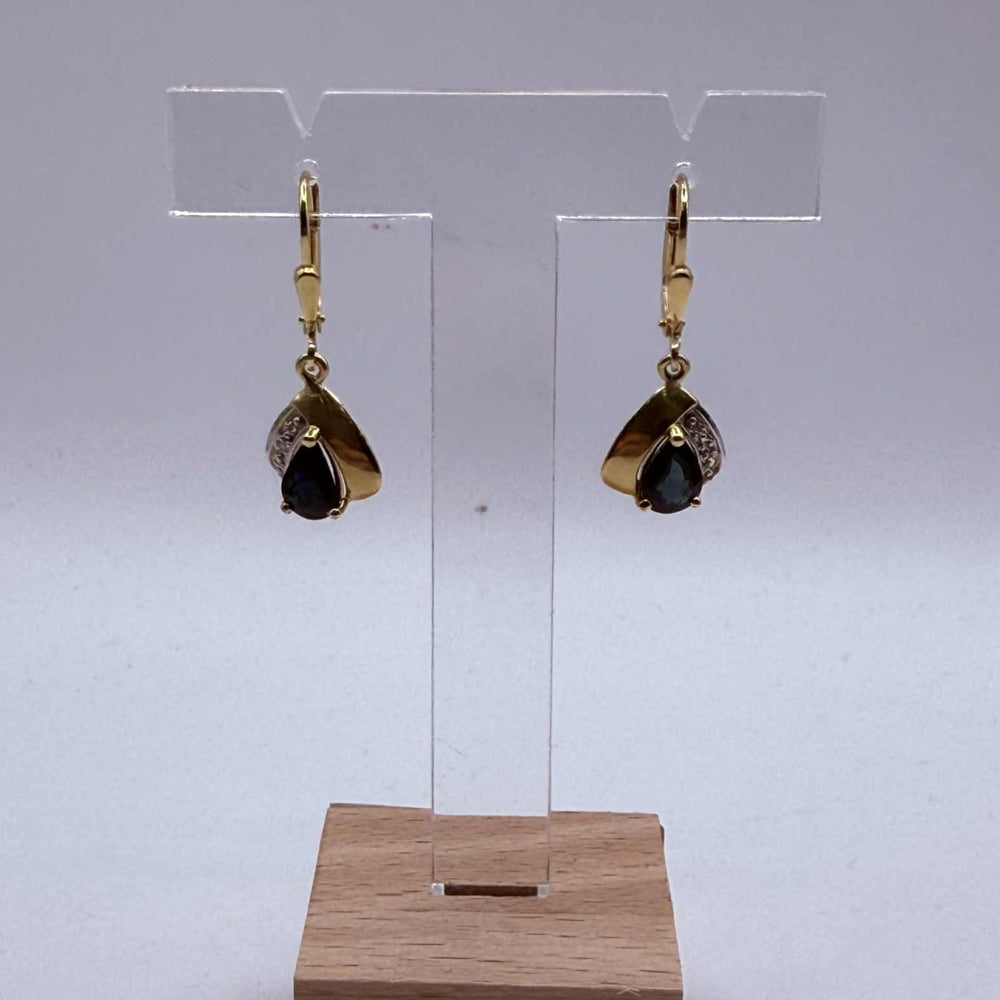 Boucles d'oreilles Dormeuses Or Jaune 18K  2.56 Grs