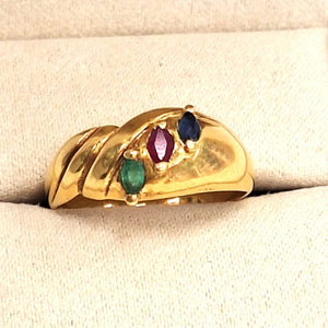 Bague en Or avec Rubis, Saphir et Emeraude