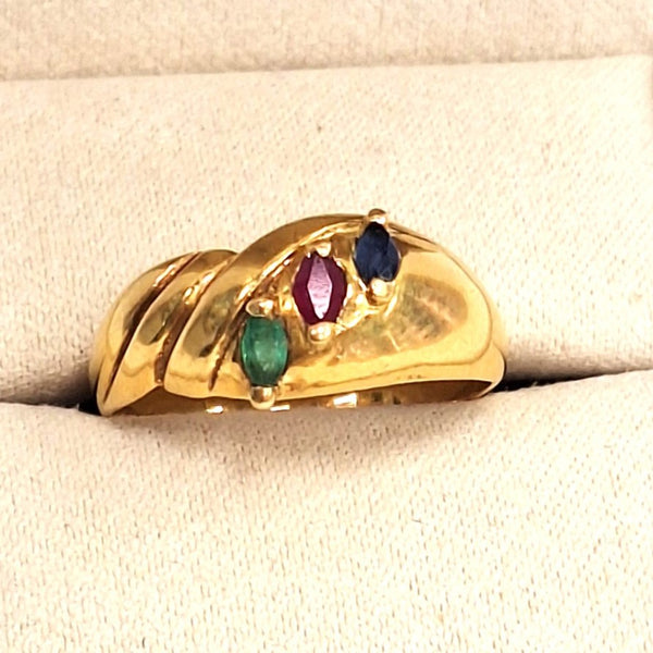 Bague en Or avec Rubis, Saphir et Emeraude
