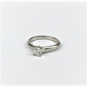 Bague Tiffany & Co Lucida avec Diamant Solitaire 0.37ct