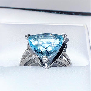 Bague Mauboussin Topaze Diamants Or gris