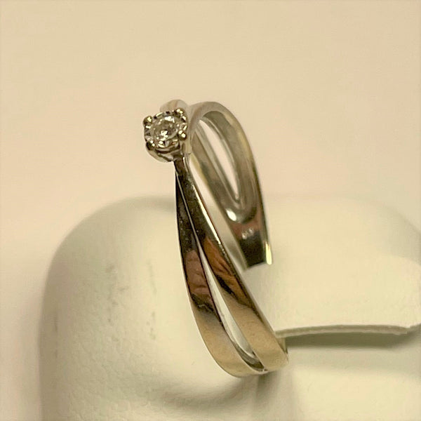 Bague Or Blanc avec Diamant Solitaire 0.10ct