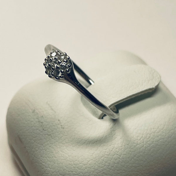 Bague Or Blanc avec 7 Diamants