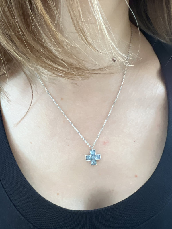 Collier Or Blanc 18K Chaine + Pendentif Croix Topaze 44cm