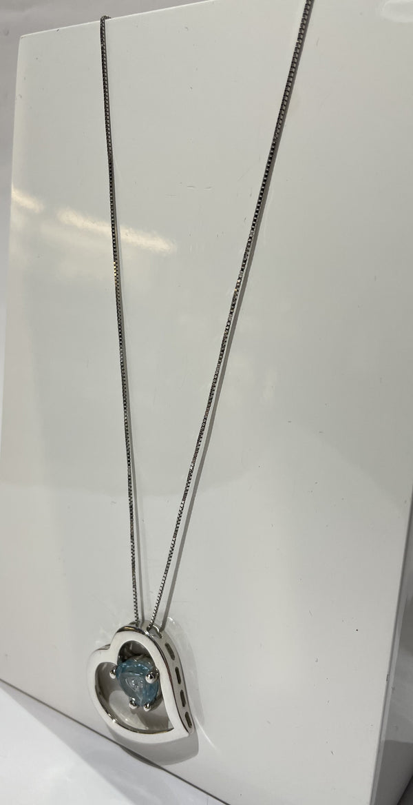 Collier avec Cœur et Pierres Bleues