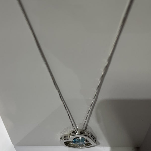 Collier avec Cœur et Pierres Bleues