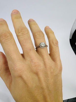 Bague Or Blanc 18K avec Diamant Solitaire 0.65ct