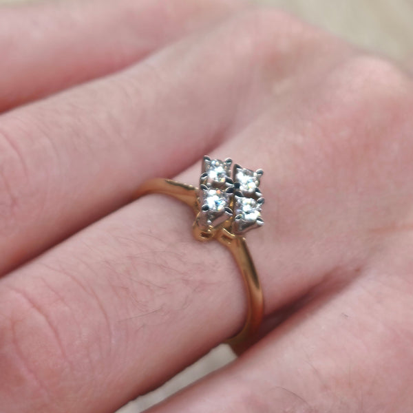Bague Solitaire en Or Jaune 18 Carats Moissanites Carré
