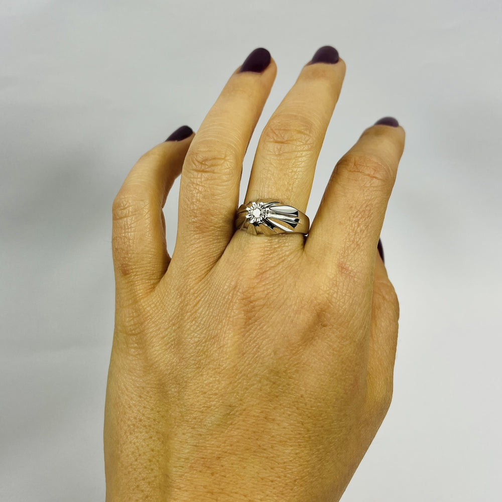 Bague Dôme en Or Blanc avec Diamant 0.10ct