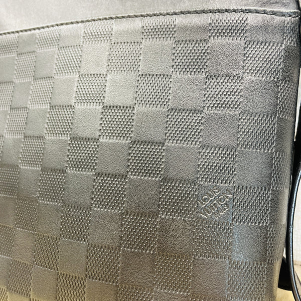 Sacoche Louis Vuitton District Infini