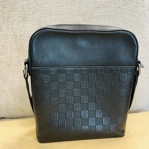 Sacoche Louis Vuitton District Infini