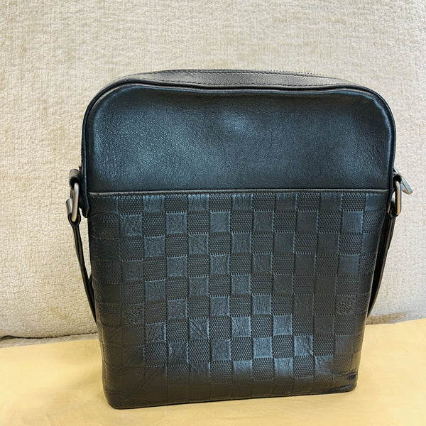 Sacoche Louis Vuitton District Infini
