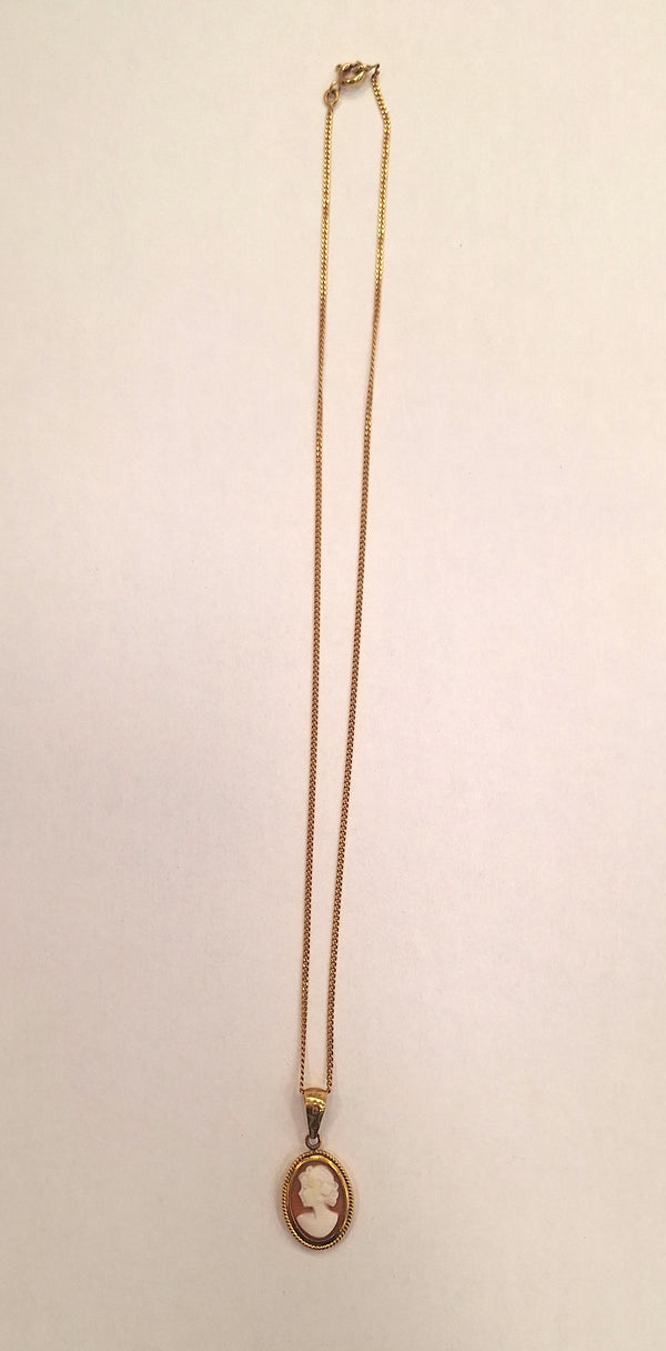 Chaine + Pendentif Camée