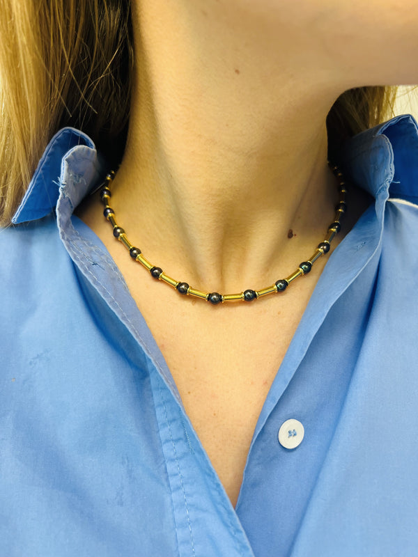Collier or et perles Hématites