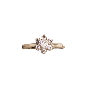 Bague en or blanc avec zirconium