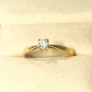 Bague Solitaire en Or Jaune 18 Carats avec Diamant 0.18ct
