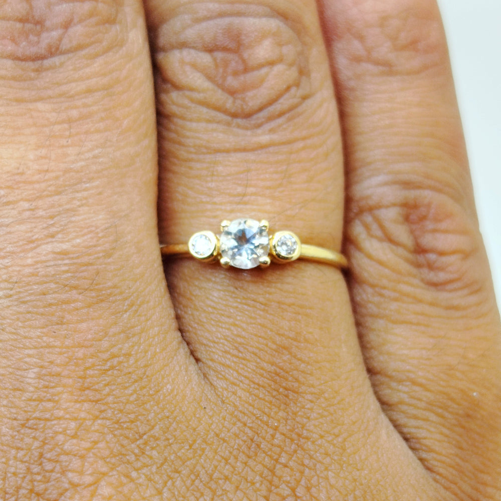 Bague Empierrée en Or Jaune 18K – Taille 52
