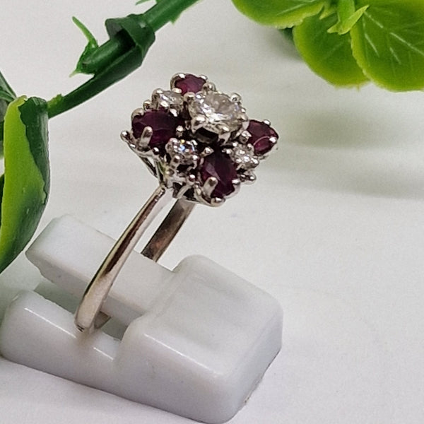Bague en Or avec Diamants et Rubis