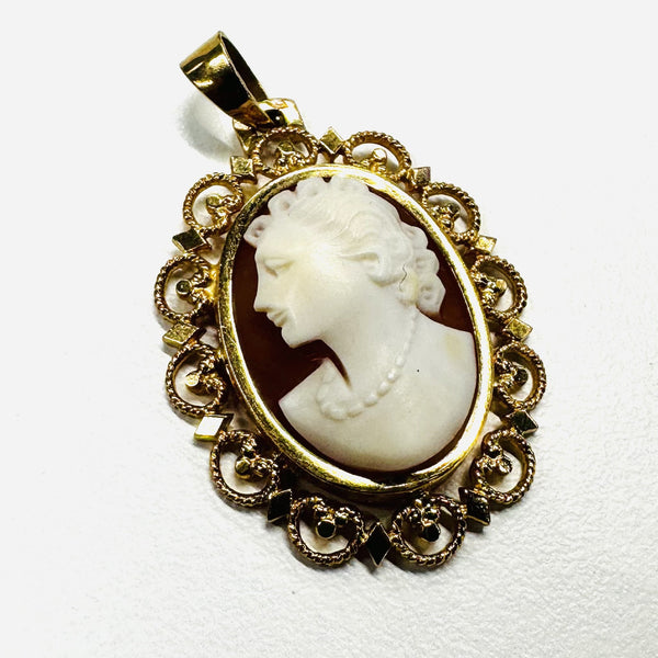Pendentif Or avec Camée