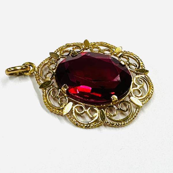 Pendentif Or avec Pierre Rouge