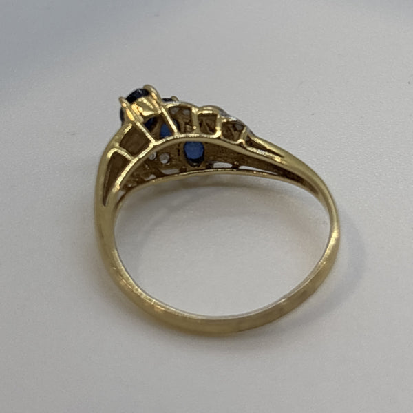Bague 2 Ors avec Saphirs et Oxydes