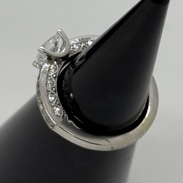 Bague Or avec Oxydes