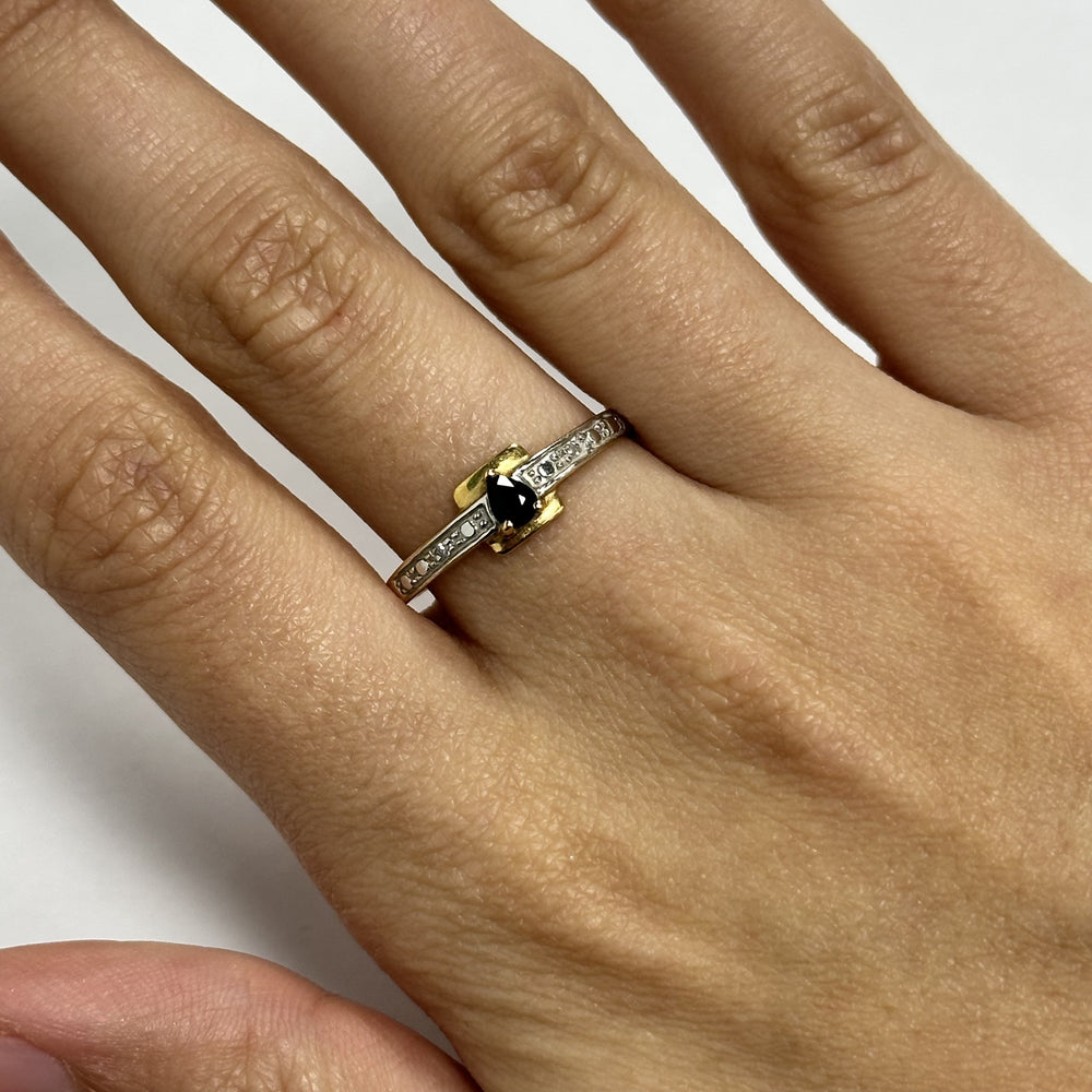 Bague Or avec Pierre Bleue et Diamants