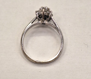 Bague en or blanc avec zirconium