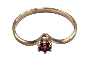 Bague or avec rubis